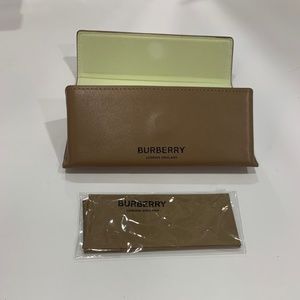 New BURBERRY 2 Pc. Sunglasss Case Set